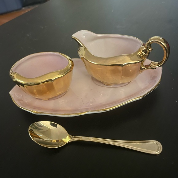 Other - Vintage 1930 Royal Winston Sugar Bowl and Creamer set
